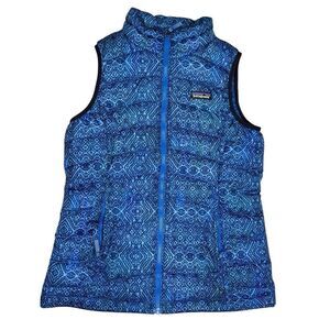 Patagonia Blue Puffer Vest. Size Child’s Large. Excellent Condition!!
